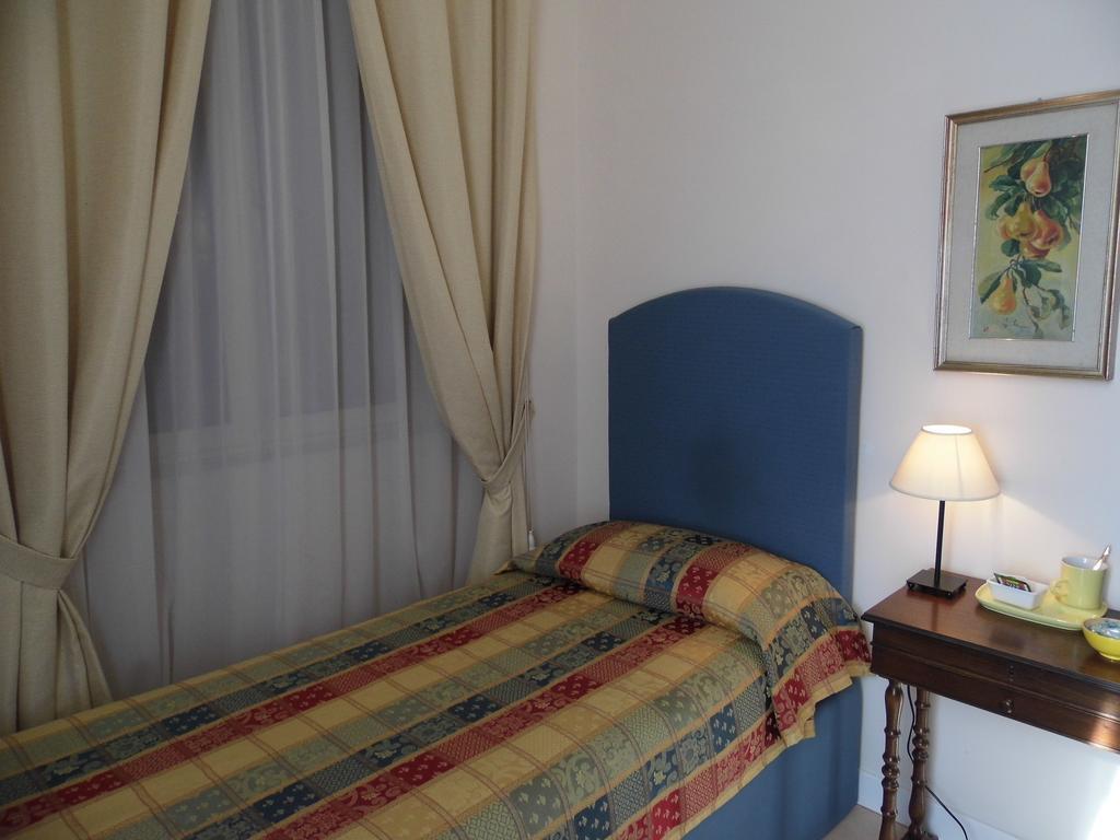 La Residenza Dei Nobili Bed & Breakfast Catanzaro Room photo